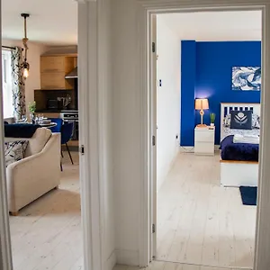 Sandy Feet Apartment